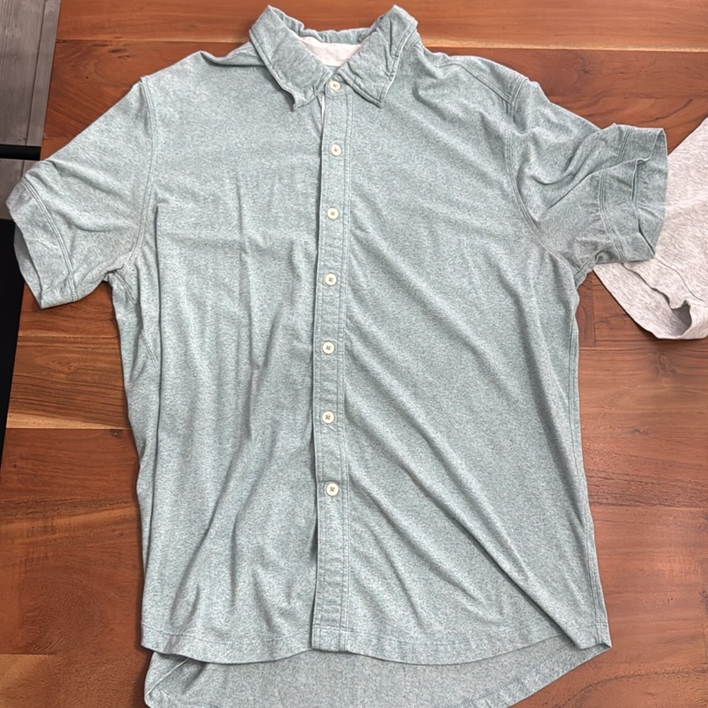 The Normal Brand Active Puremeso Short Sleeve Button Down Shirt (2) Size XL